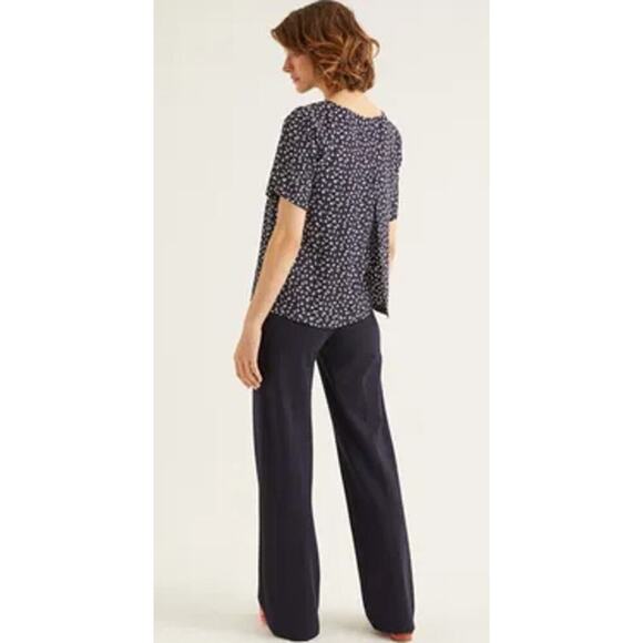 Boden Womens Size 4 Marisa Top Blouse Blue White Floral Crew Neck Short Sleeves - Picture 2 of 9